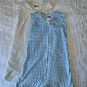 HALO Sleepsack Plushy Dot Velboa Wearable Blanket (medium, 6-12M)